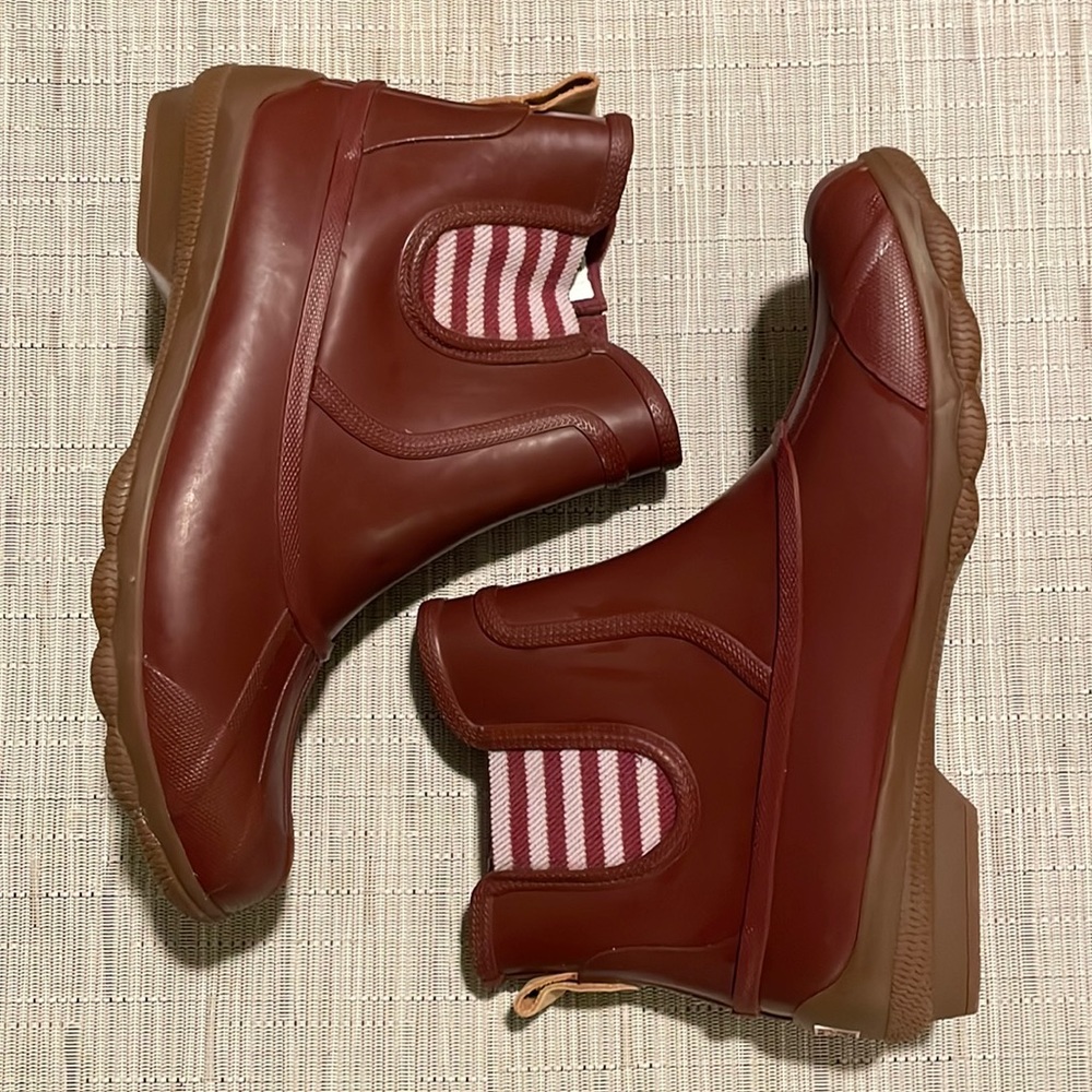 Sperry Syren Cove Rubber Chelsea Duck Rain Boot